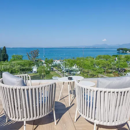 Paradiso فندق 3*