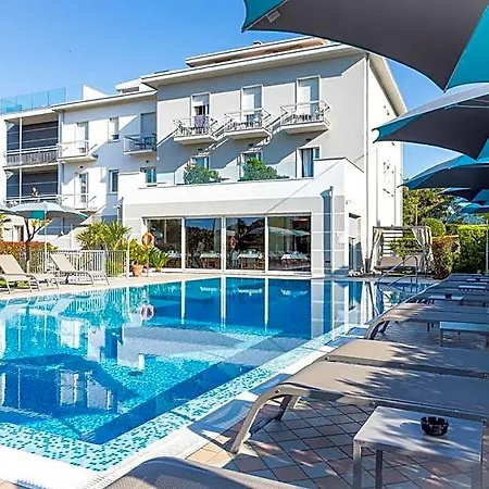 Hotel Paradiso