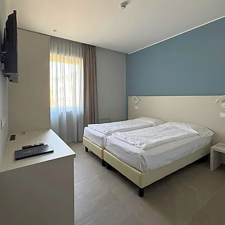 Hotel Paradiso 3*