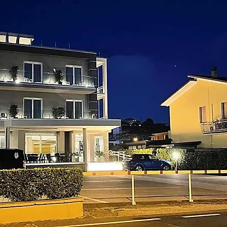 Paradiso 3* Bardolino