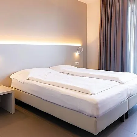 Hotel Paradiso