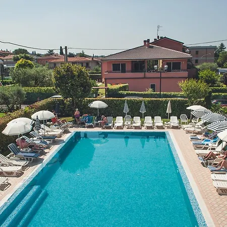 Hotel Paradiso 3*